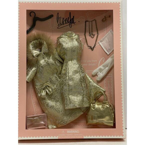 Barbie Dressmaker Details Couture 2009 A Golden Year Fashion #543 NBDCC Signed - Picture 2 of 7
